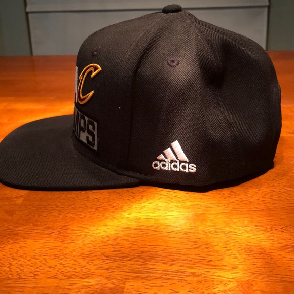 2016 NBA CHAMPS CLEVELAND CAVALIERS SNAP BACK - Picture 2 of 5